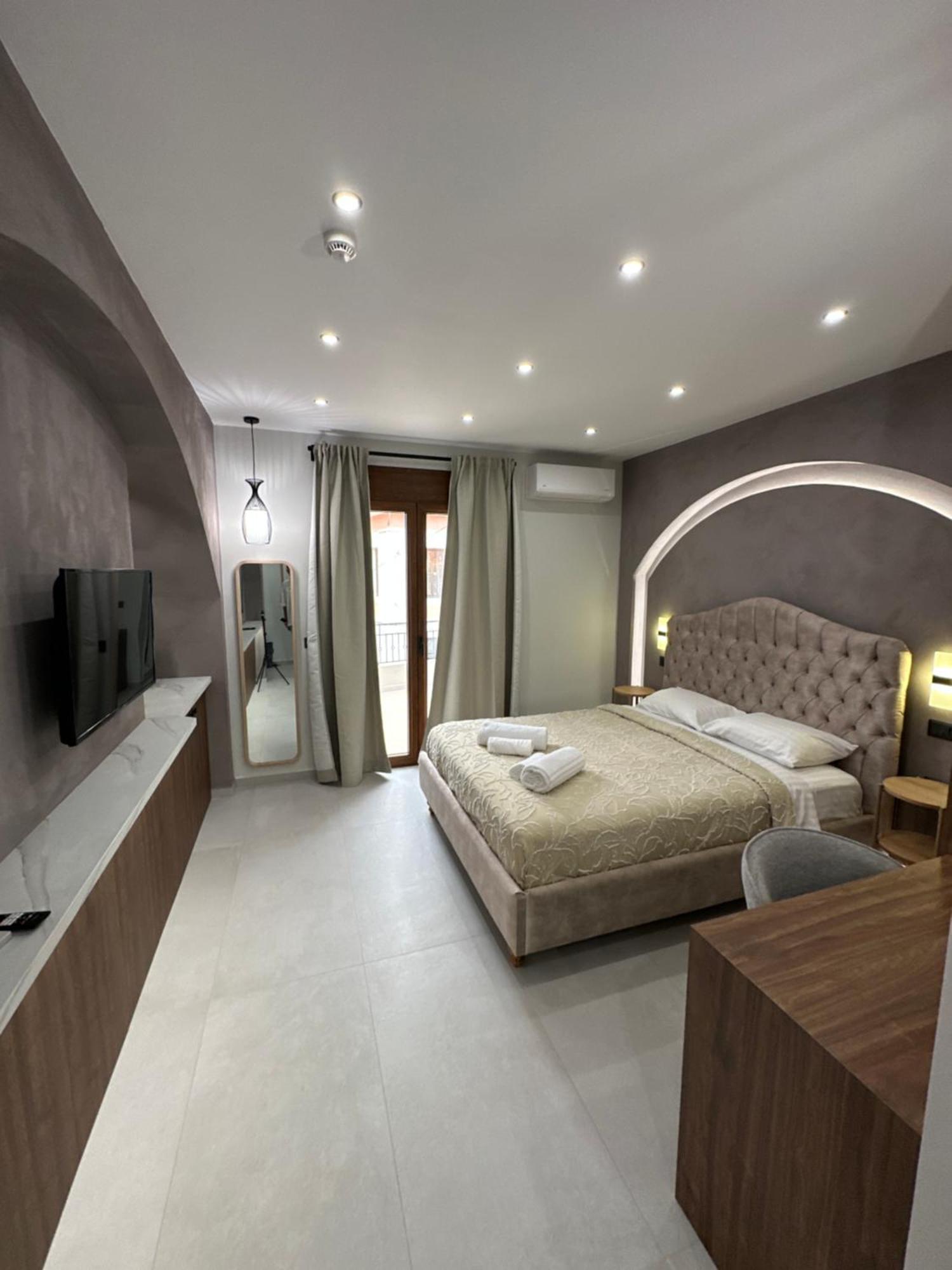 Incanto Luxury Suites 2 นาฟปาคตอส ภายนอก รูปภาพ