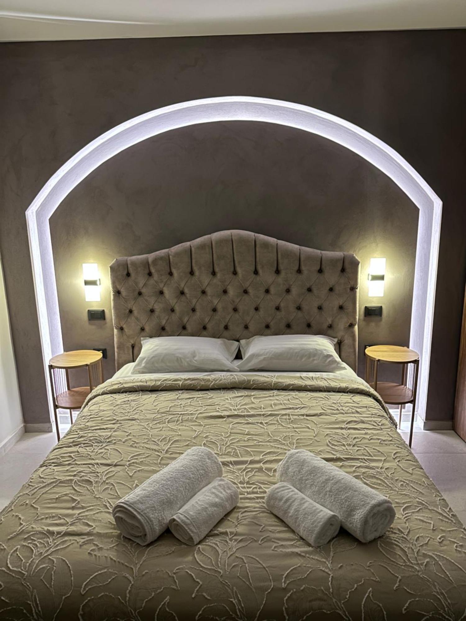 Incanto Luxury Suites 2 นาฟปาคตอส ภายนอก รูปภาพ