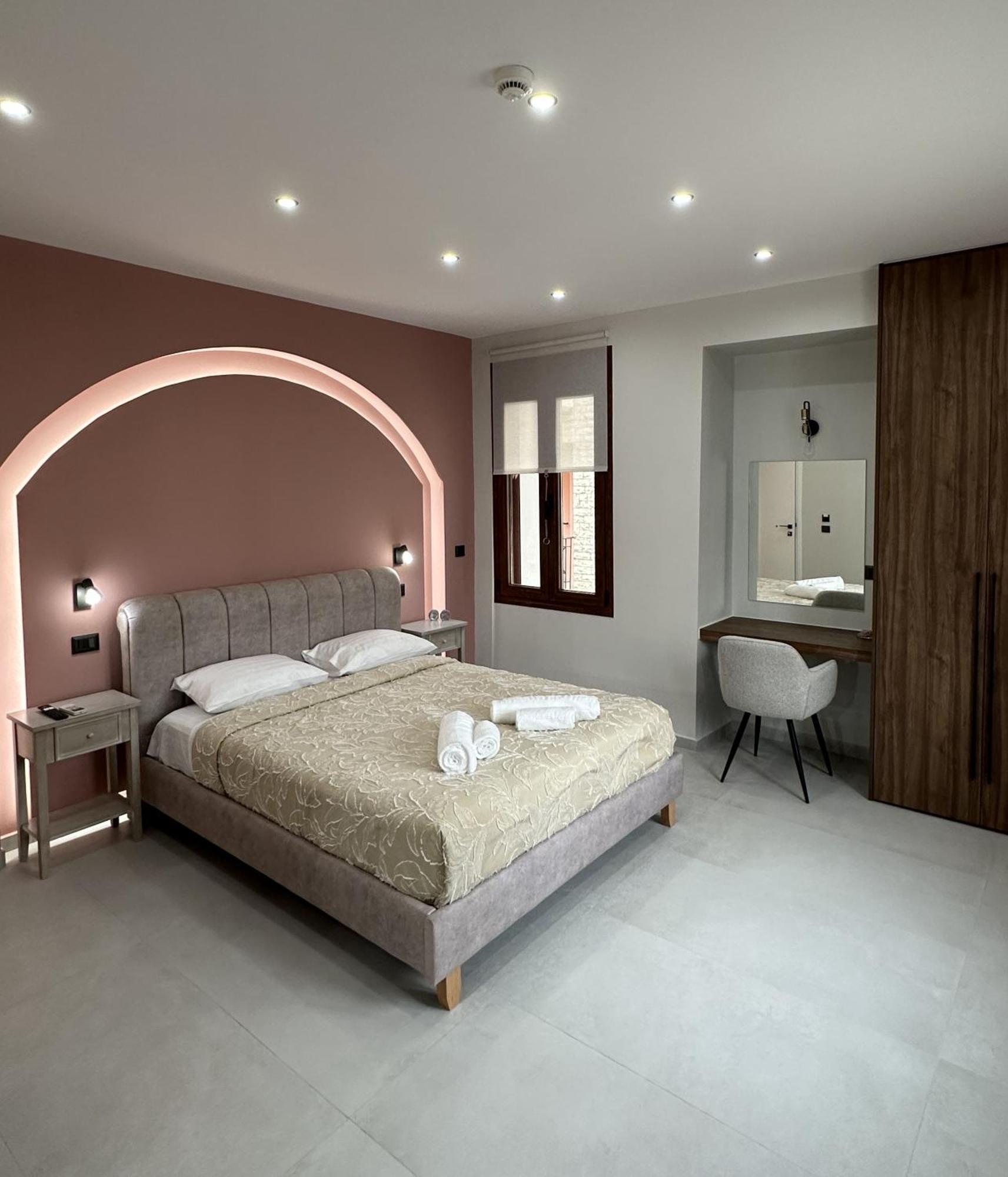Incanto Luxury Suites 2 นาฟปาคตอส ภายนอก รูปภาพ