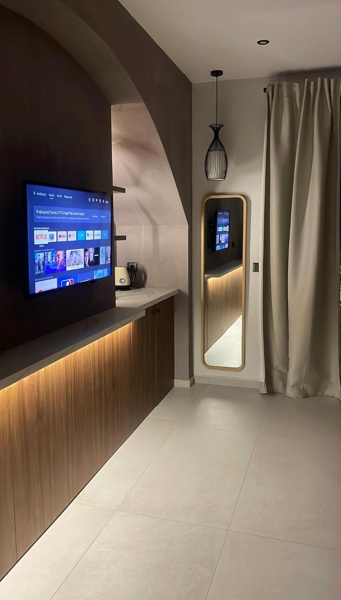 Incanto Luxury Suites 2 นาฟปาคตอส ภายนอก รูปภาพ