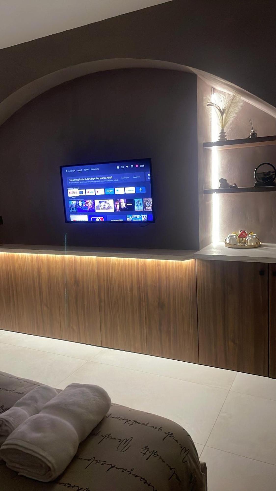 Incanto Luxury Suites 2 นาฟปาคตอส ภายนอก รูปภาพ